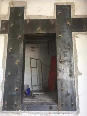南窖切割开门加固价格与金属门窗工程施工要点分析